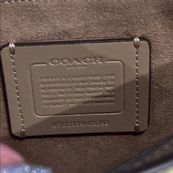 Coach Lucy Small Messenger Bag Crossbody EUC Pale Lime - Picture 9 of 11